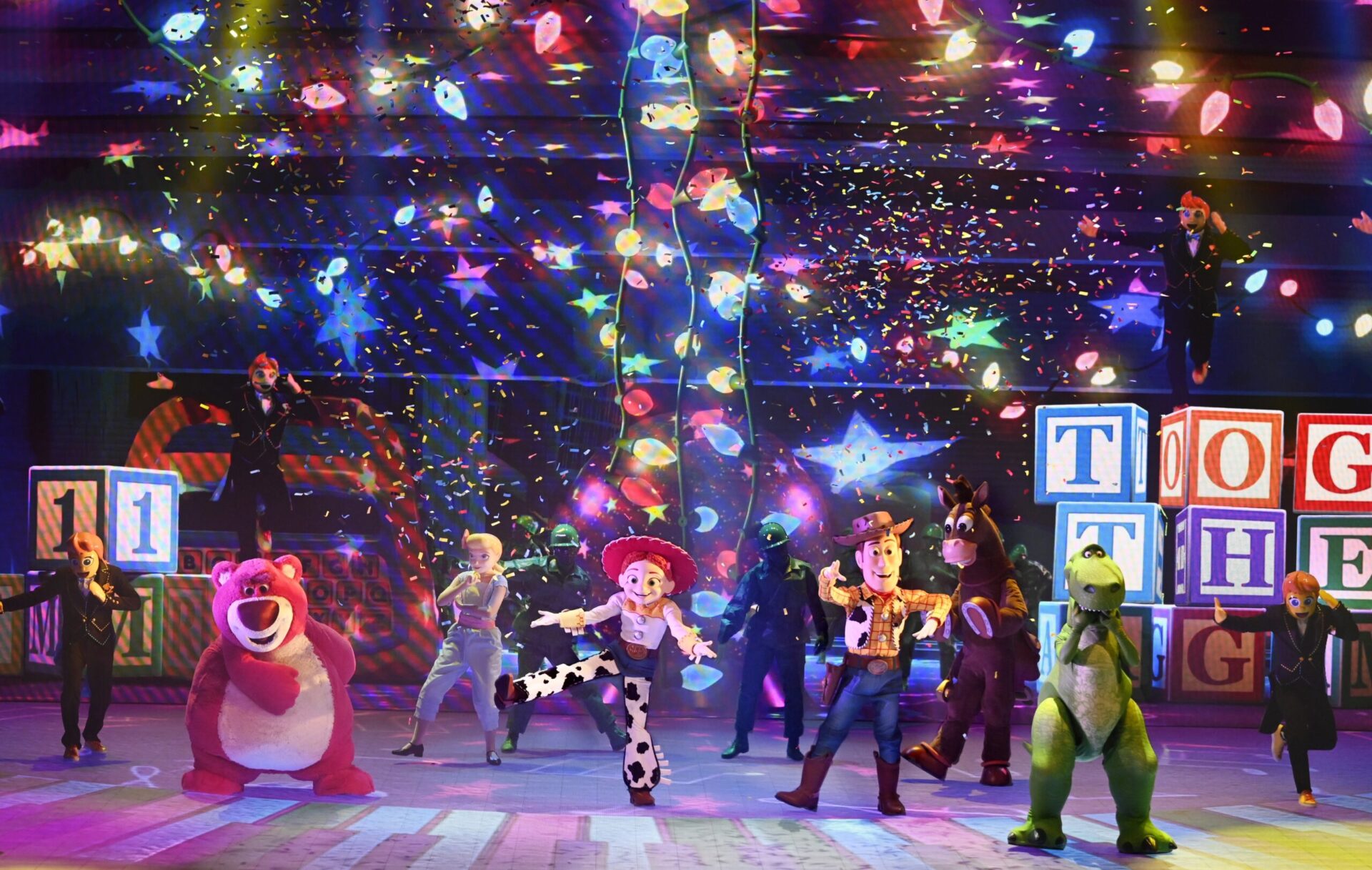 TOGETHER: A Pixar Musical Adventure — Disney Adventure World, Disneyland Paris
